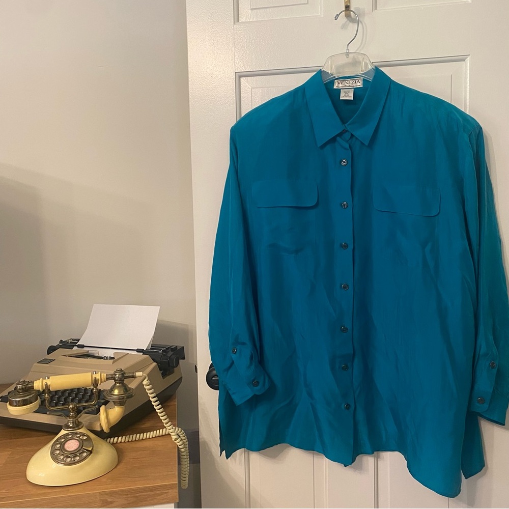 Venezia Vitale Silk Teal Button Down